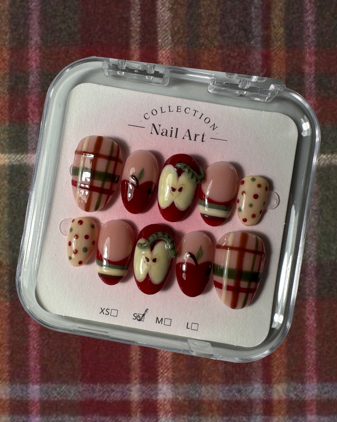Hand-painted press-on nails in an oval shape, Sweater weather design, photo 2