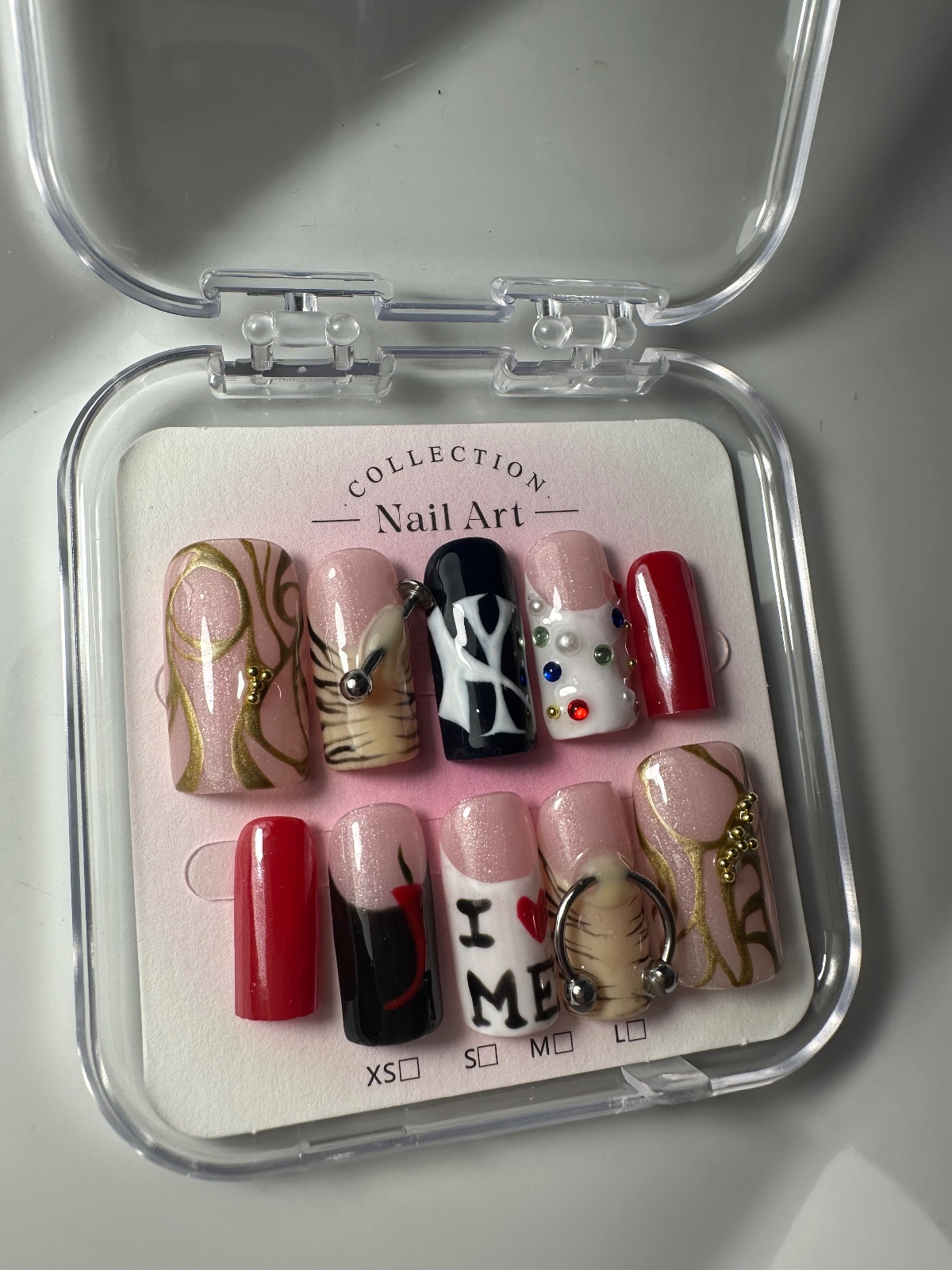 Hand-painted press-on nails in a square shape, NYC design, photo 3