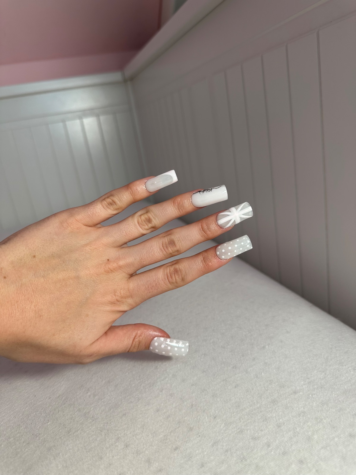 Hand-painted press-on nails in a square shape, London design, photo 2