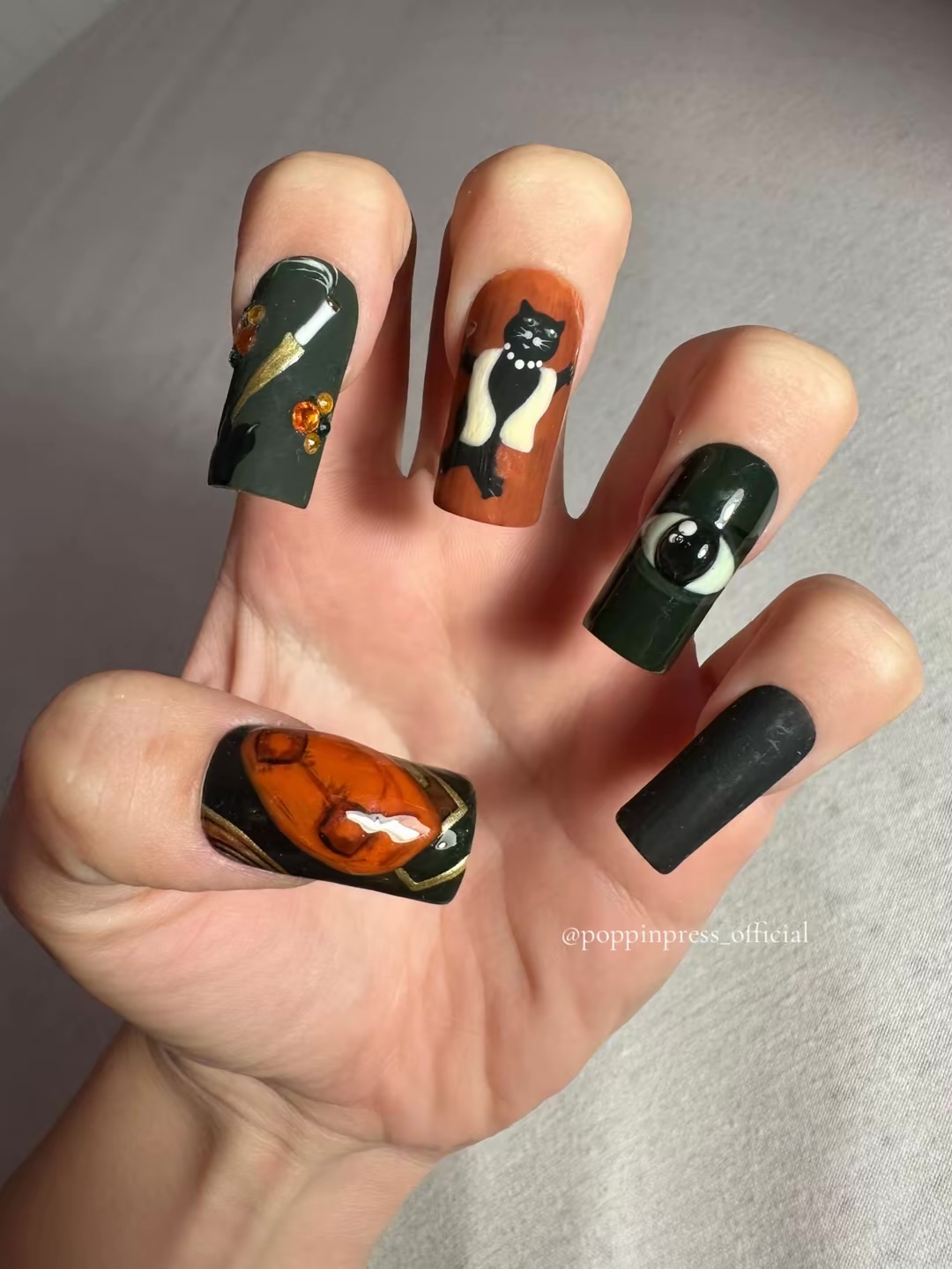 Hand-painted press-on nails in a square shape, MONEY TALK$ design, photo 3